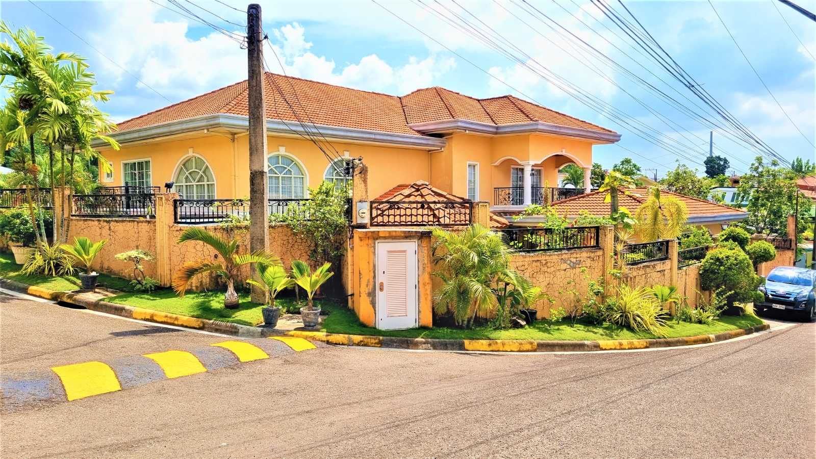 For Sale Corner House And Lot At Silver Hills Talamban Cebu City