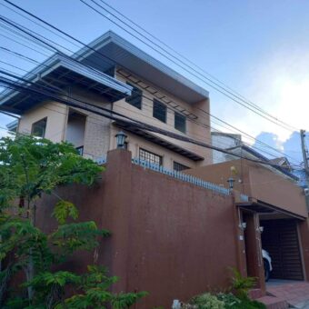 FOR SALE House and Lot at Banawa, Cebu City (1)