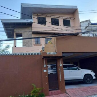 FOR SALE House and Lot at Banawa, Cebu City (2)