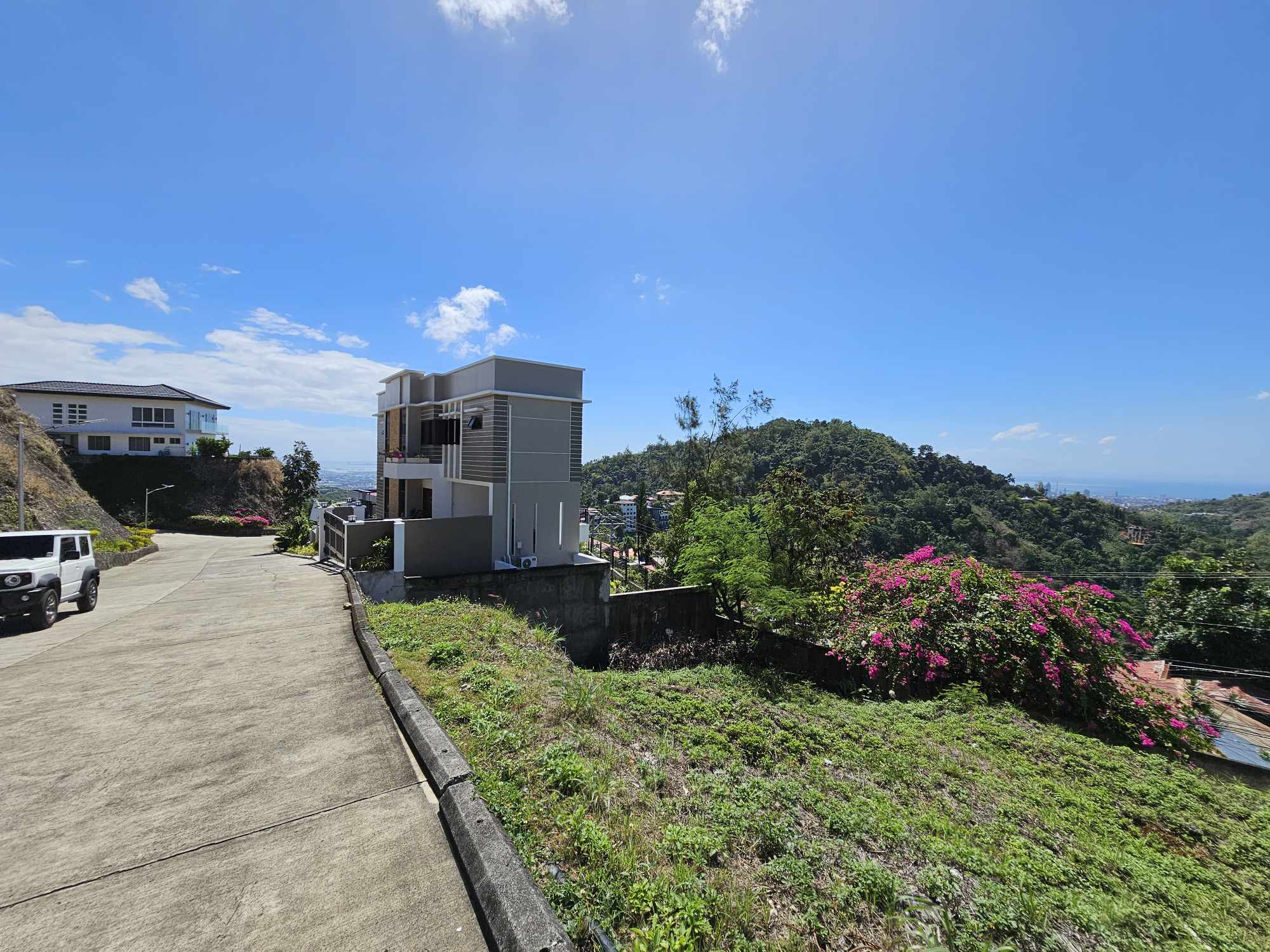 FOR SALE Busay Highlands Prime Lot 266 SQM — Cebu Real Estate Brokerage