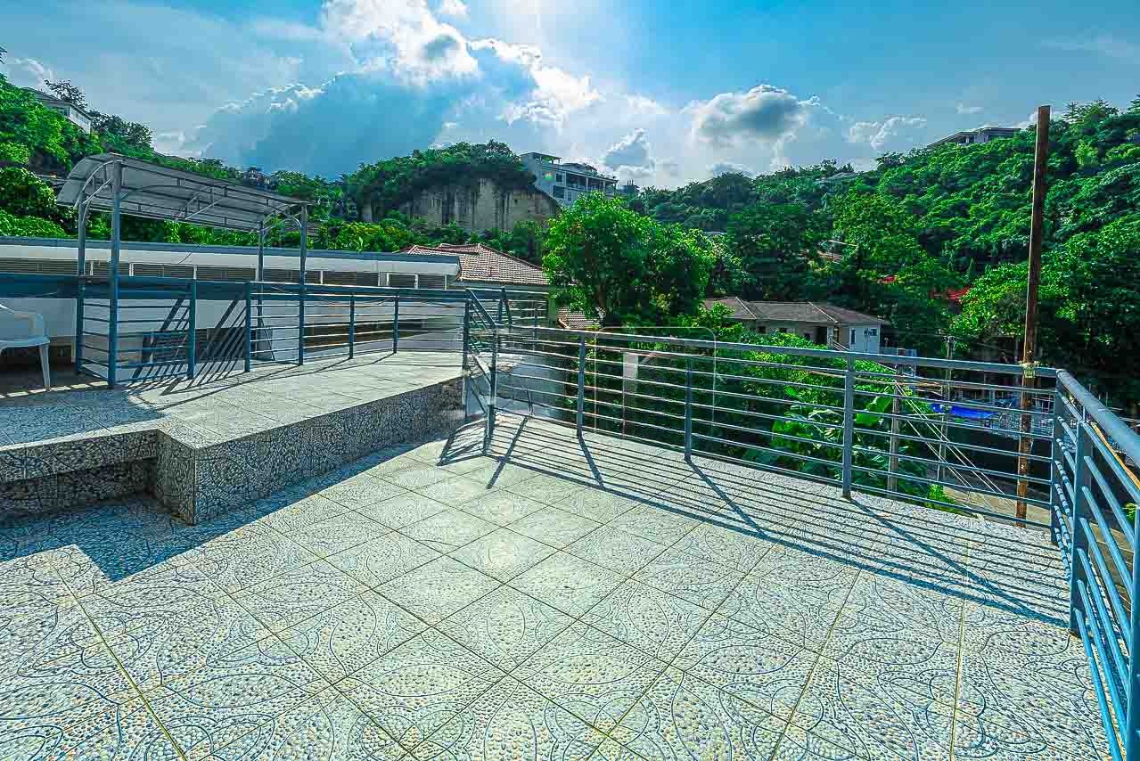 SRBML101-Stylish-Multi-Level-Home-with-Scenic-Outdoor-Views-Cebu-Grand-Realty-22 (1) - Edited