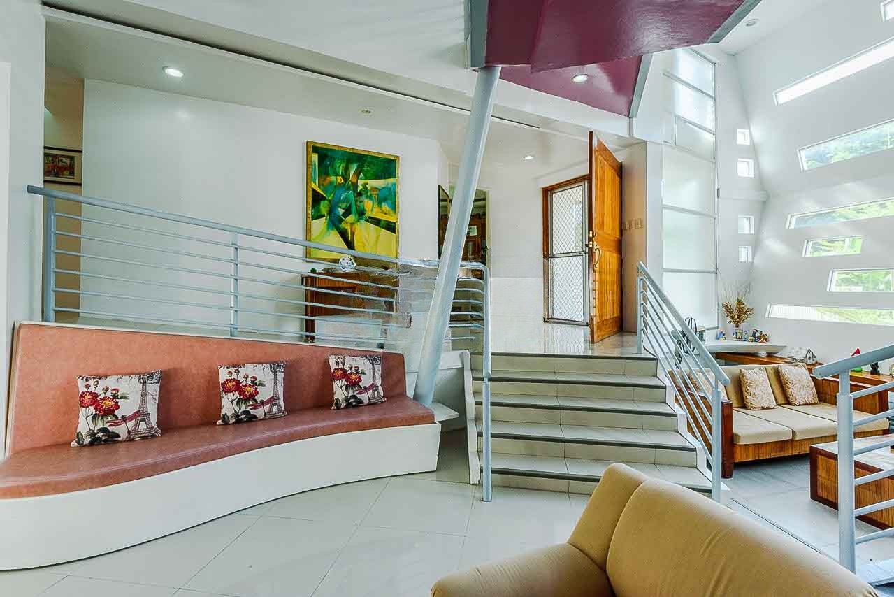 SRBML101-Stylish-Multi-Level-Home-with-Scenic-Outdoor-Views-Cebu-Grand-Realty-3 - Edited
